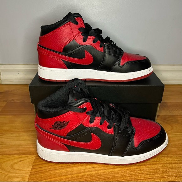 JORDAN | Air Jordan 1 Mid - Picture 3 of 5